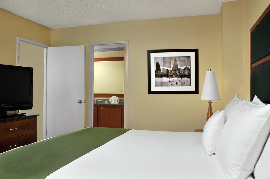 Doubletree Suites By Hilton Nyc - Times Square New York Room photo